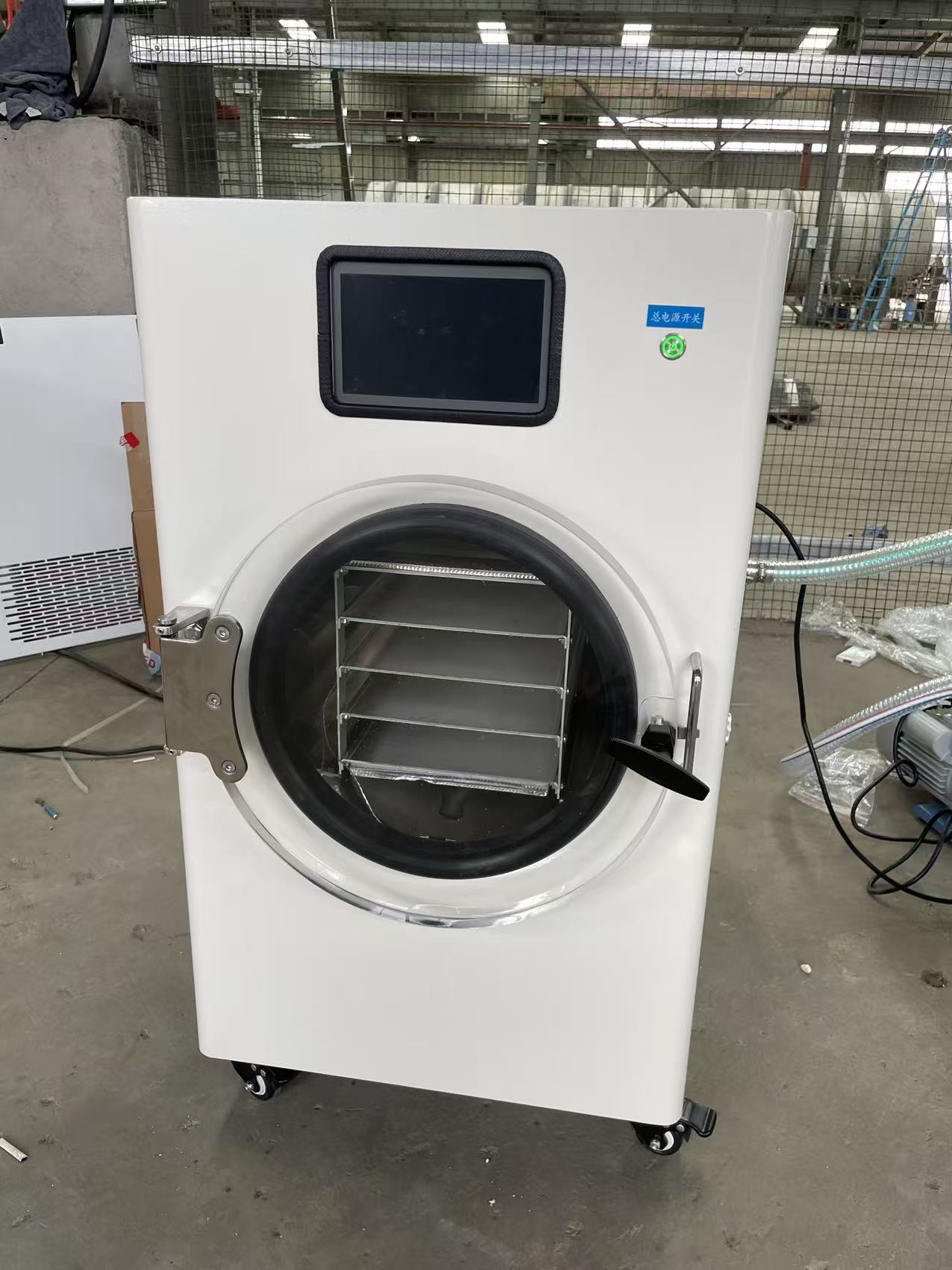 微信图片_20251023162139_28_73.jpg 德仁小型实验室真空冻干机制造完成